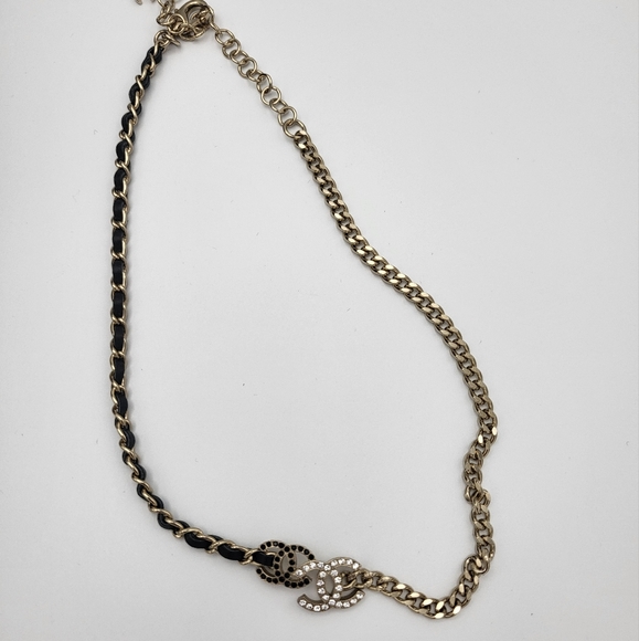 Brand new 2022 authentic Chanel double CC black and gold crstytal necklace - Picture 8 of 14